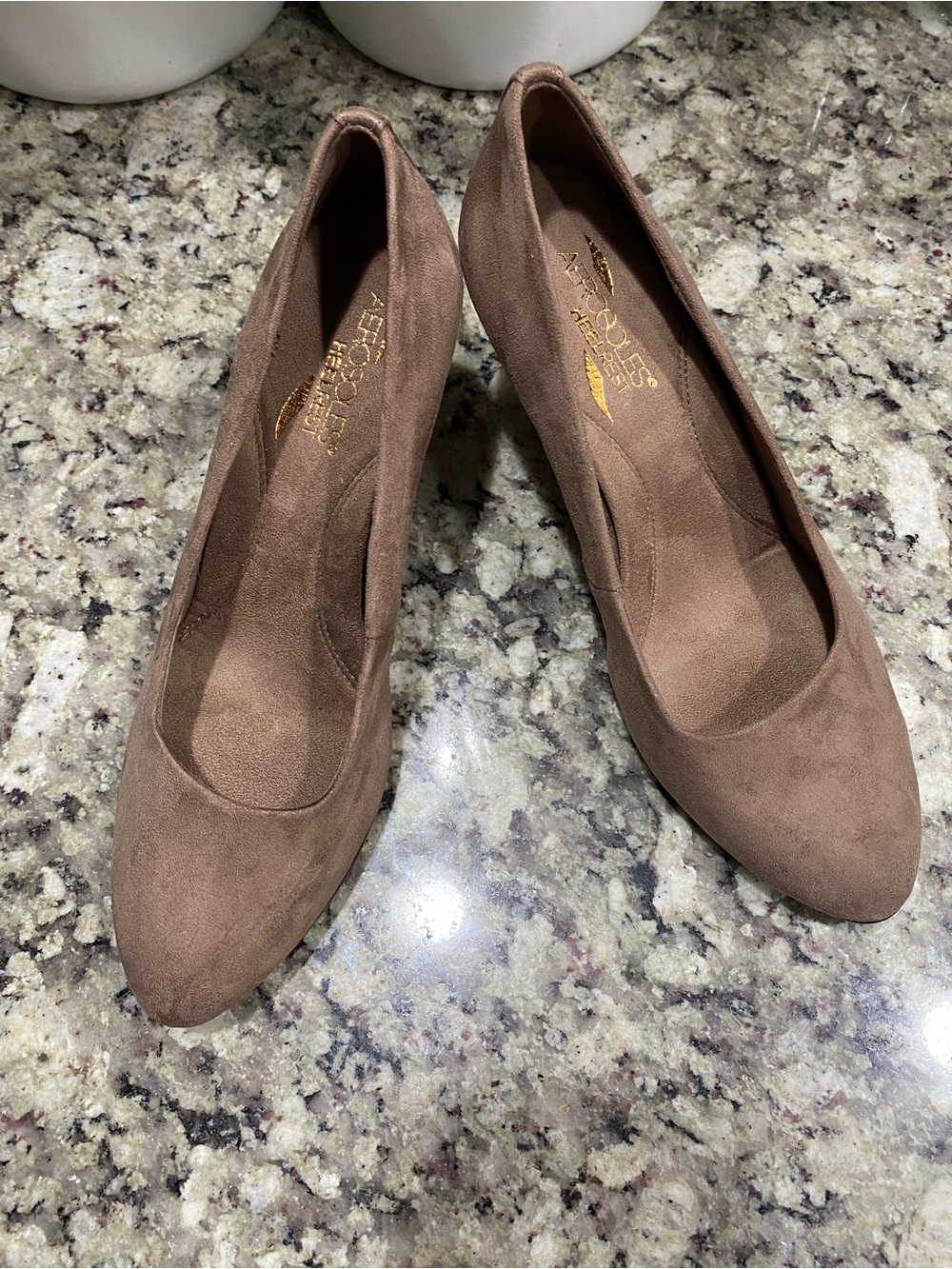 Aerosols HeelRest suede pumps-8.5 W